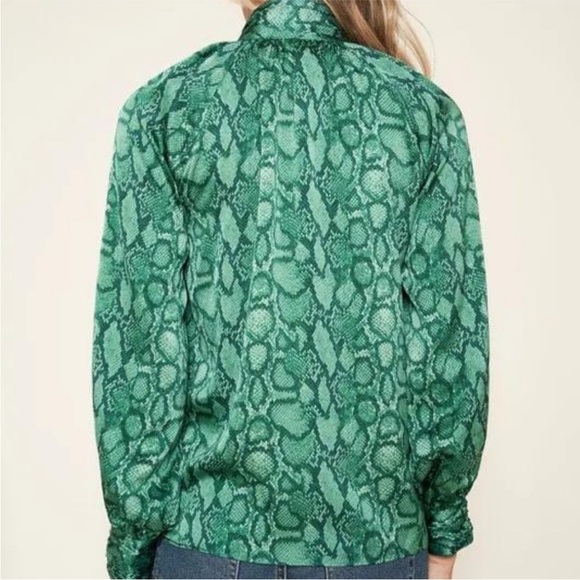 Gwendolyn Snake Mock Neck Blouse green size small - Picture 8 of 14
